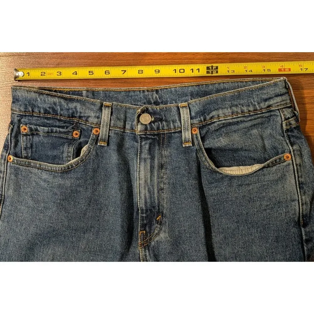 Levi’s 502 Jeans Mens 32x32 Blue Denim Regular Taper Fit Medium Wash